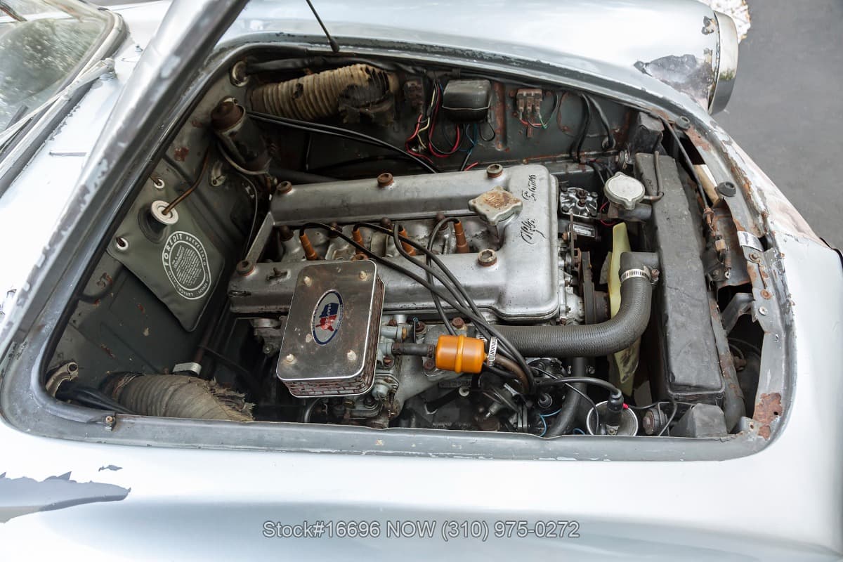 1963 Alfa Romeo Giulietta Spider thumbnail 24