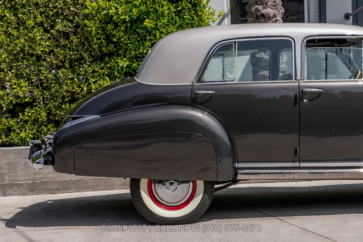 1941 Cadillac Series 60 Special Fleetwood thumbnail 7