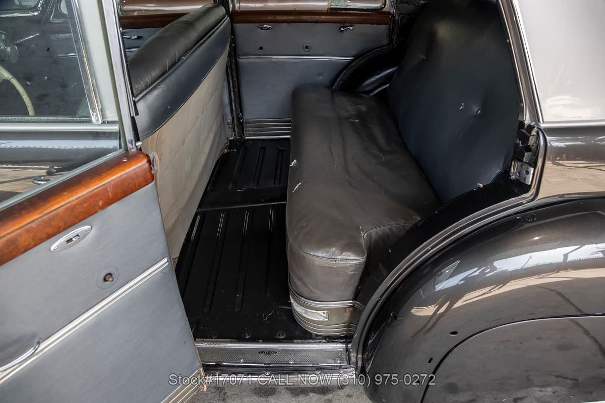 1941 Cadillac Series 60 Special Fleetwood thumbnail 12