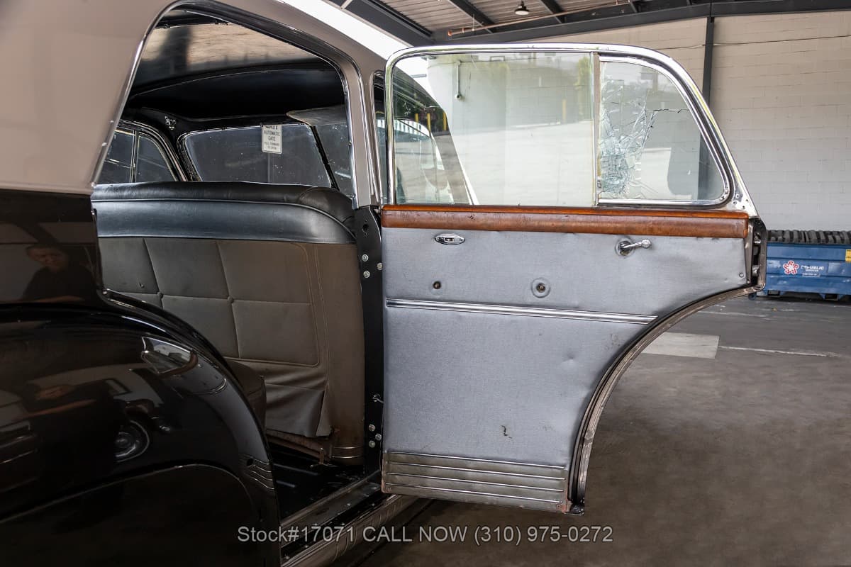 1941 Cadillac Series 60 Special Fleetwood thumbnail 13