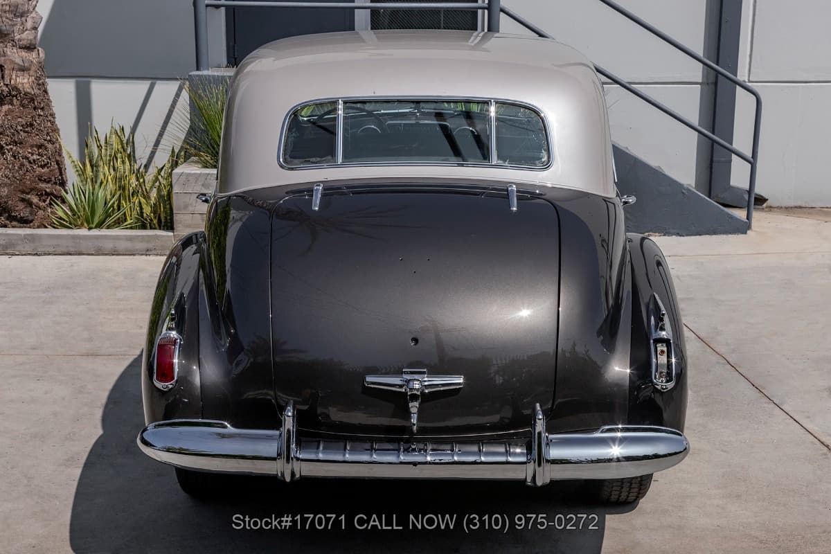 1941 Cadillac Series 60 Special Fleetwood thumbnail 4