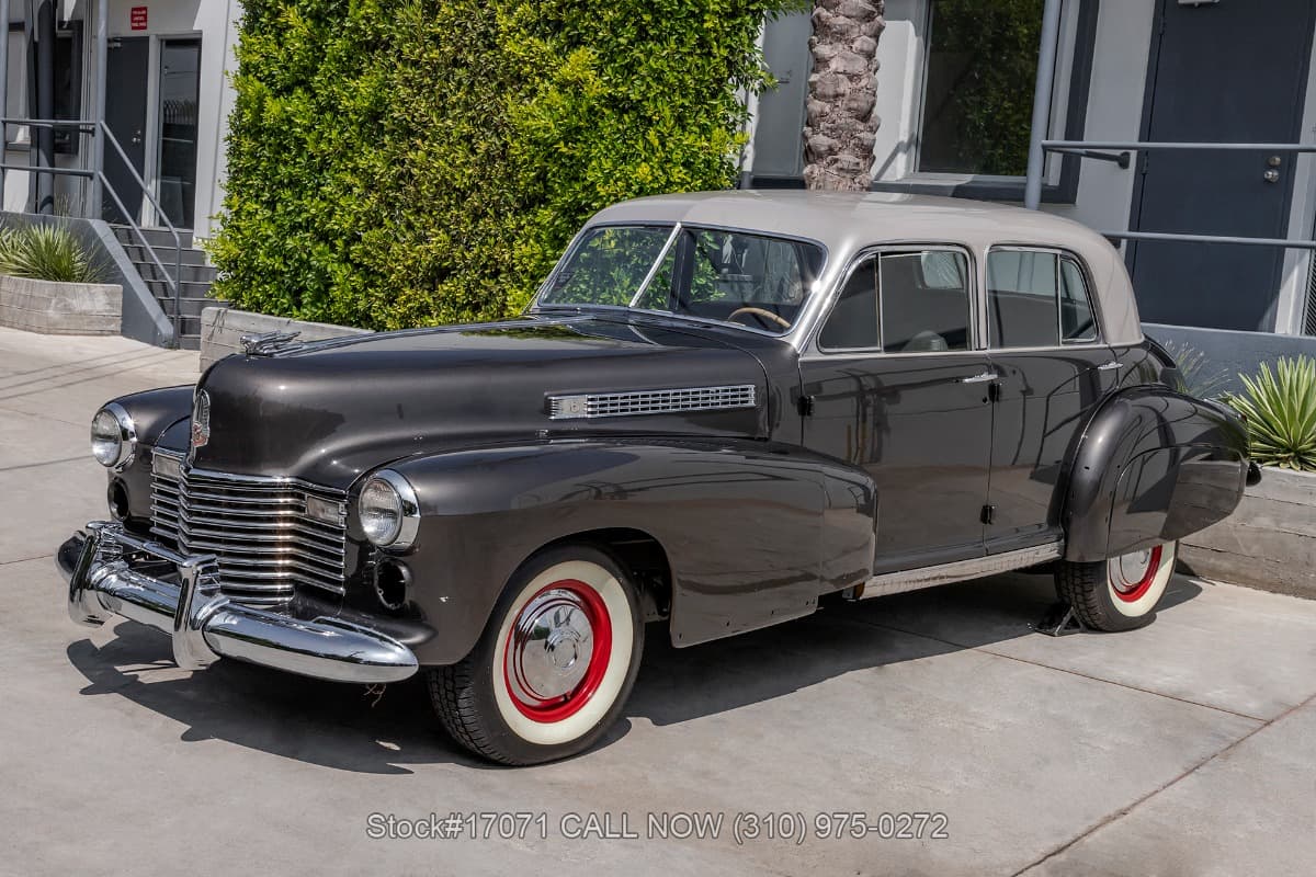1941 Cadillac Series 60 Special Fleetwood thumbnail 5