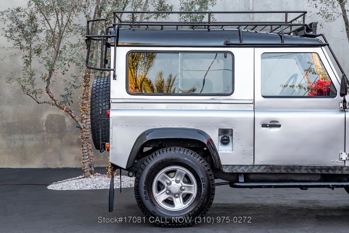 1995 Land Rover Defender 90 thumbnail 10
