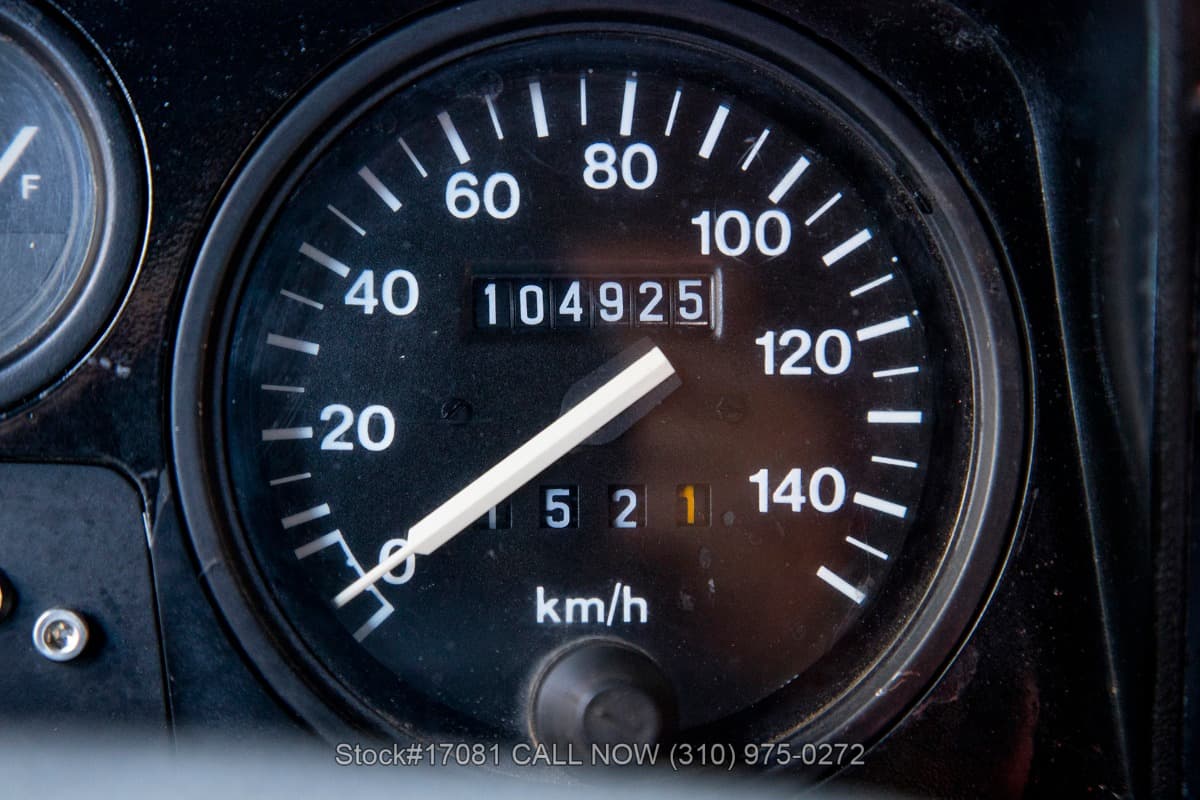 1995 Land Rover Defender 90 thumbnail 17