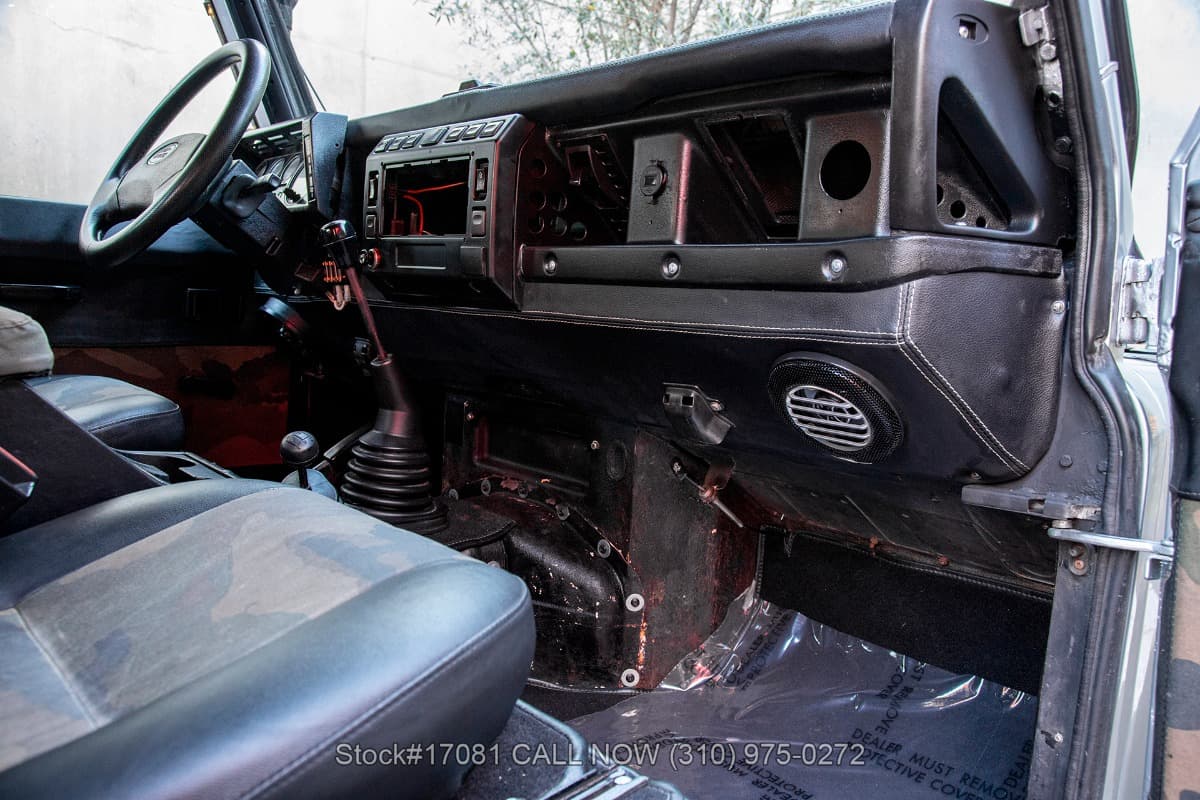 1995 Land Rover Defender 90 thumbnail 19