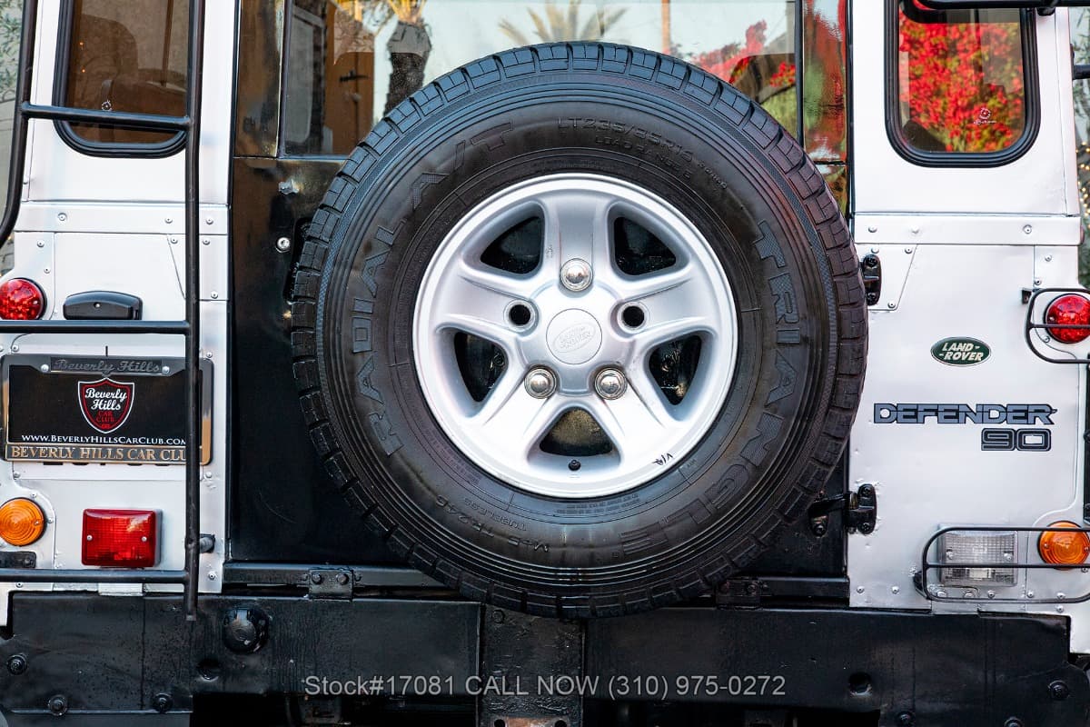 1995 Land Rover Defender 90 thumbnail 6