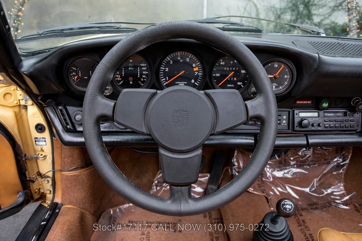 1974 Porsche 911 Targa thumbnail 17