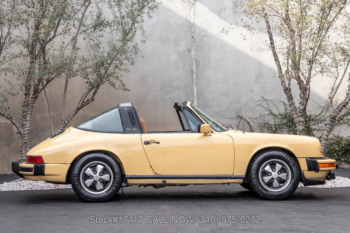 1974 Porsche 911 Targa thumbnail 3