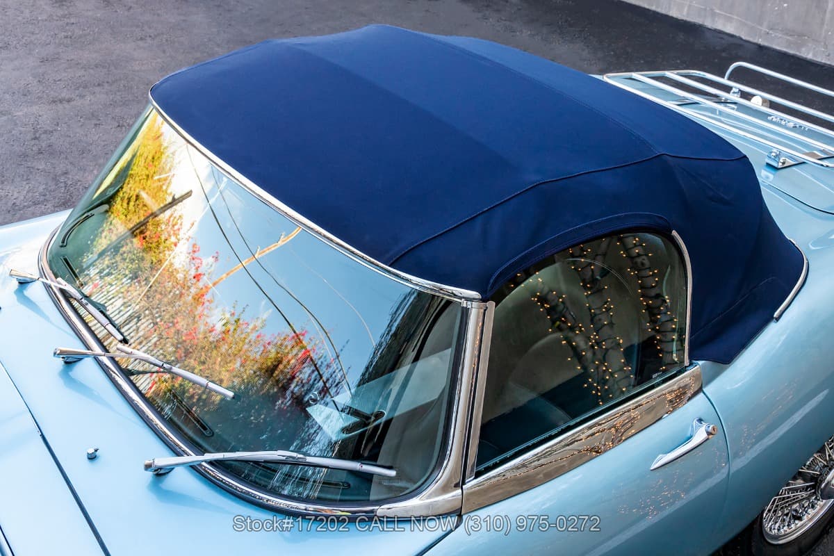 1962 Jaguar XKE Series I Flat Floor Roadster Right-Hand-Drive thumbnail 12