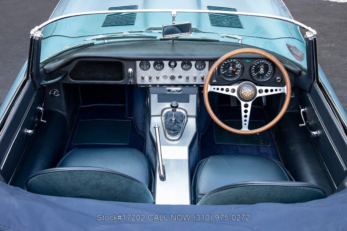 1962 Jaguar XKE Series I Flat Floor Roadster Right-Hand-Drive thumbnail 17