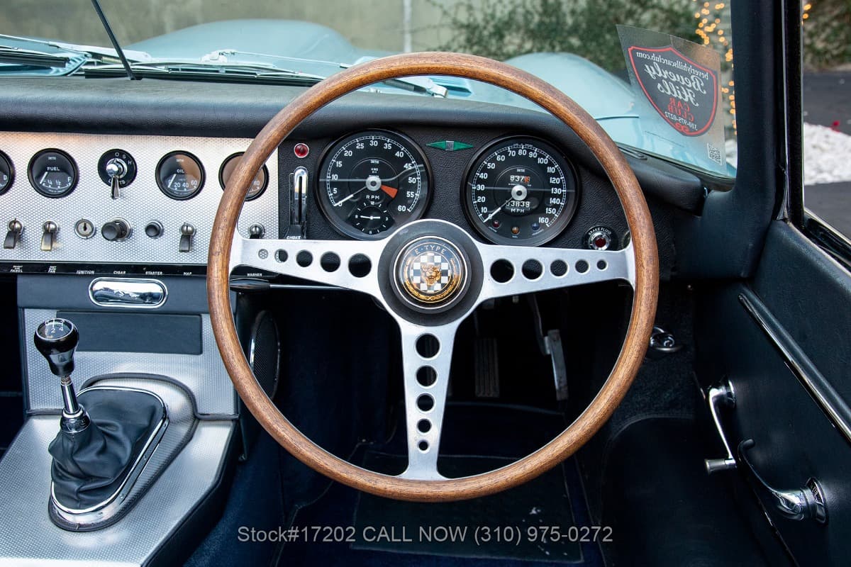 1962 Jaguar XKE Series I Flat Floor Roadster Right-Hand-Drive thumbnail 19