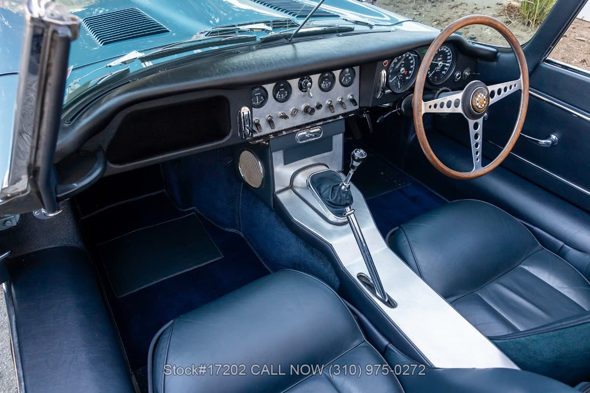 1962 Jaguar XKE Series I Flat Floor Roadster Right-Hand-Drive thumbnail 17