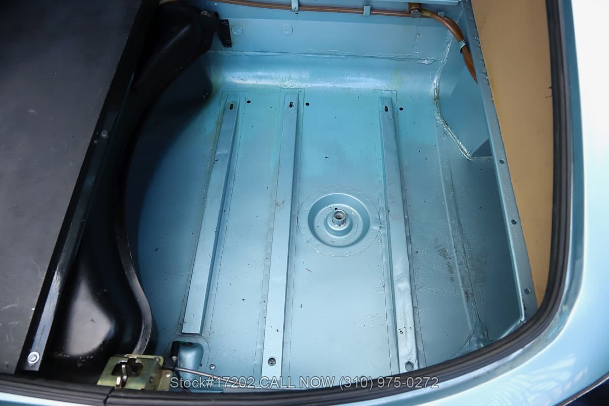 1962 Jaguar XKE Series I Flat Floor Roadster Right-Hand-Drive thumbnail 23