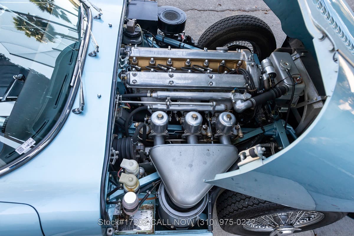 1962 Jaguar XKE Series I Flat Floor Roadster Right-Hand-Drive thumbnail 27
