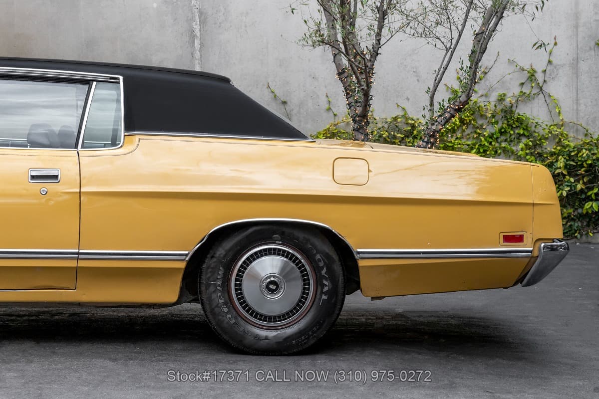 1971 Ford Galaxie 500 thumbnail 11