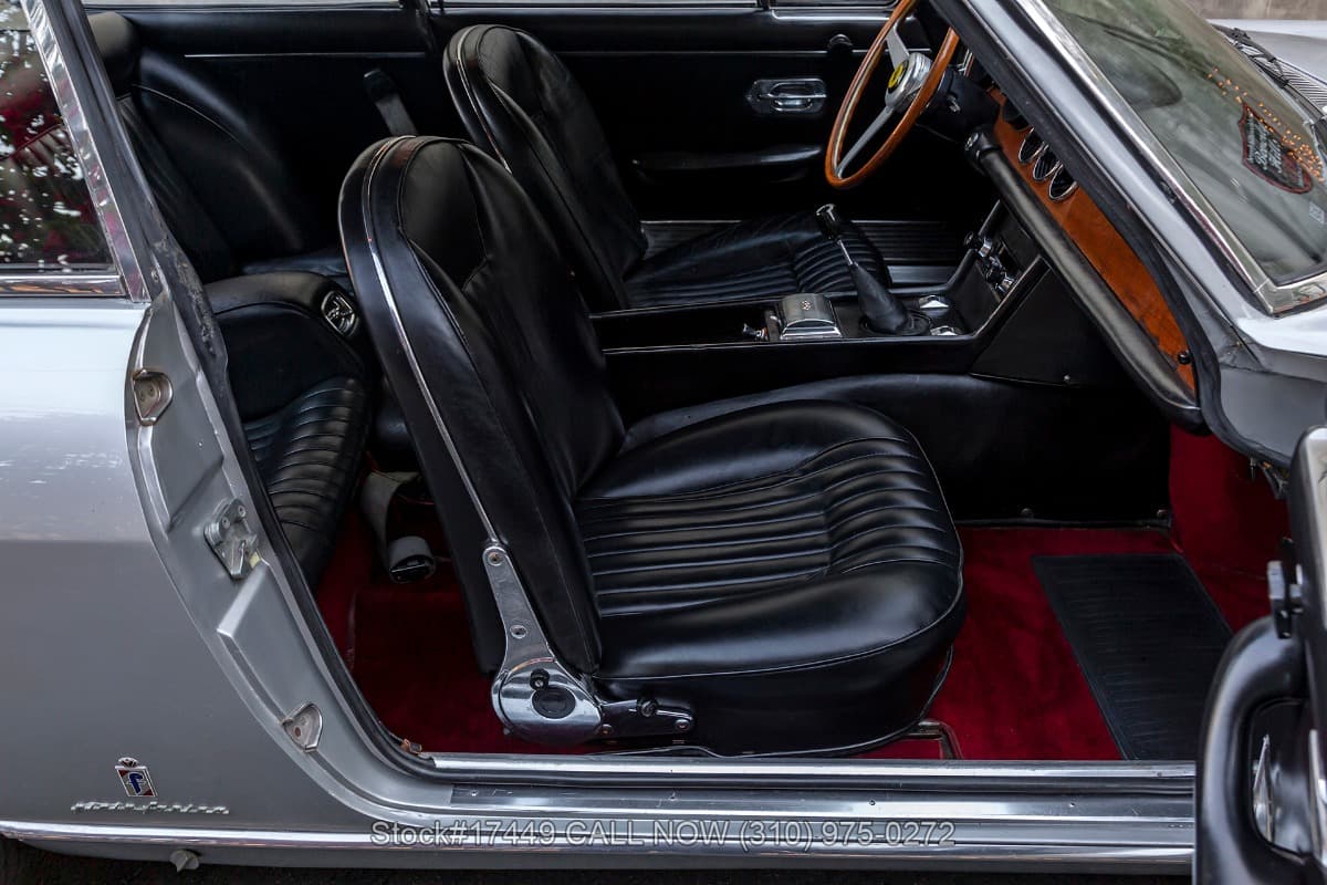 1967 Ferrari 330 GT 2+2 Series II thumbnail 14