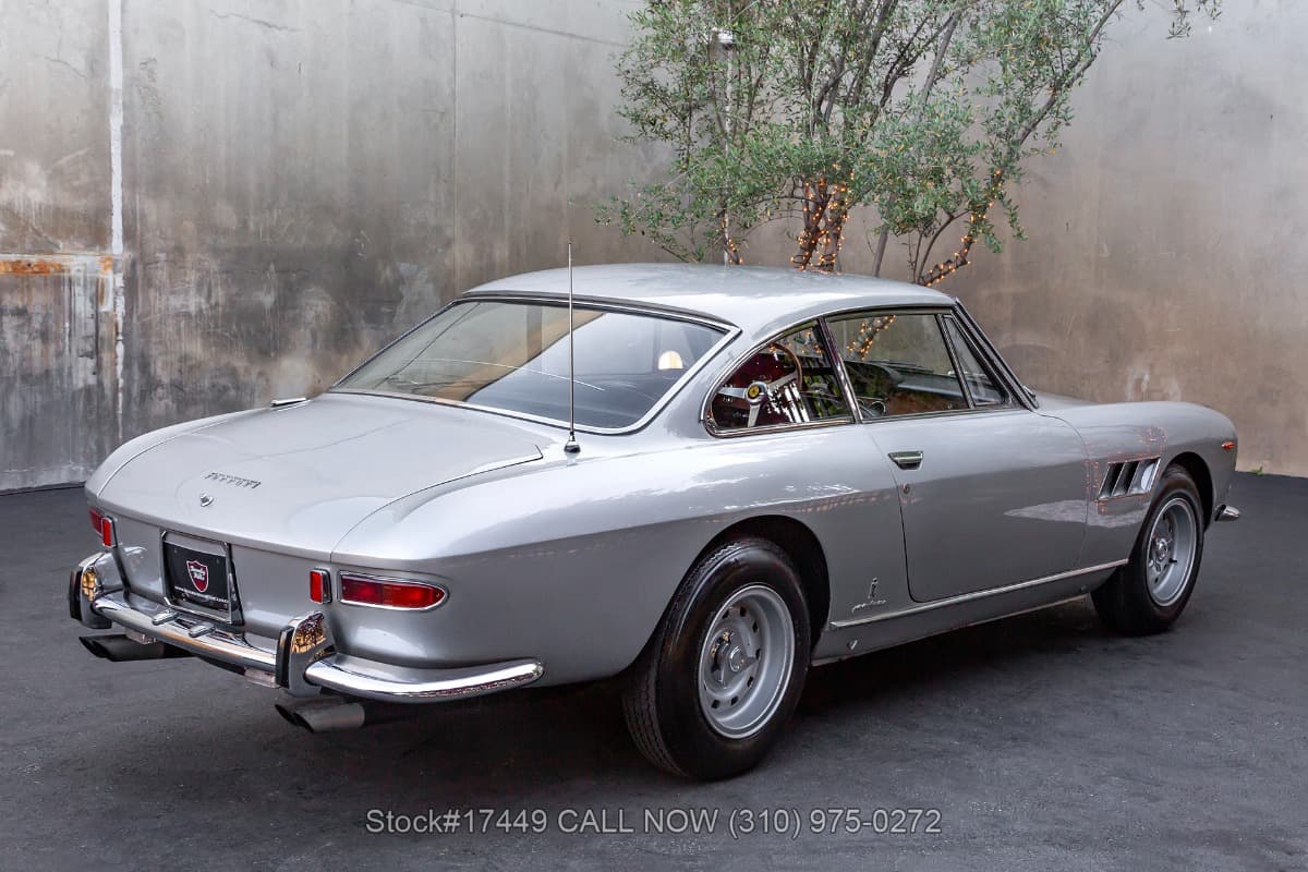1967 Ferrari 330 GT 2+2 Series II thumbnail 4