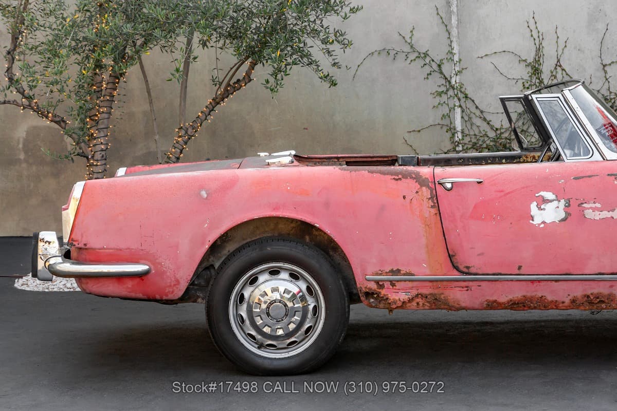 1964 Alfa Romeo 2600 Spider thumbnail 9