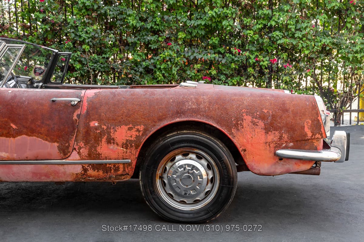1964 Alfa Romeo 2600 Spider thumbnail 11