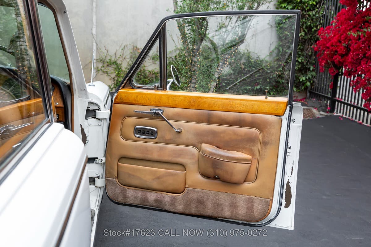 1967 Bentley T1 Right-Hand-Drive thumbnail 21