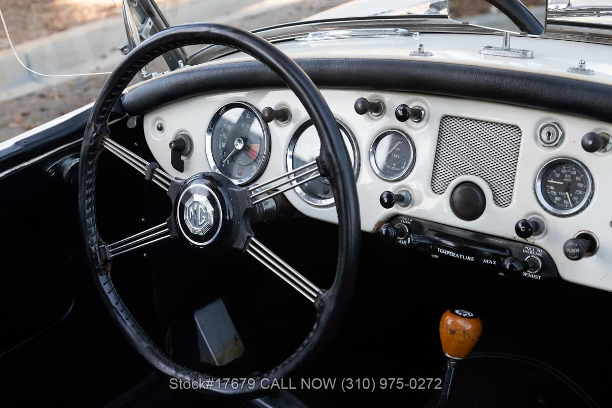 1960 MG A 1600 Roadster thumbnail 18