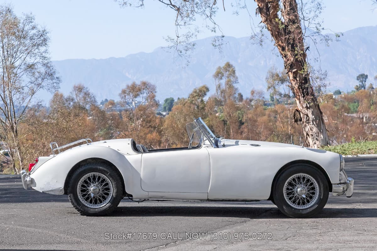 1960 MG A 1600 Roadster thumbnail 4