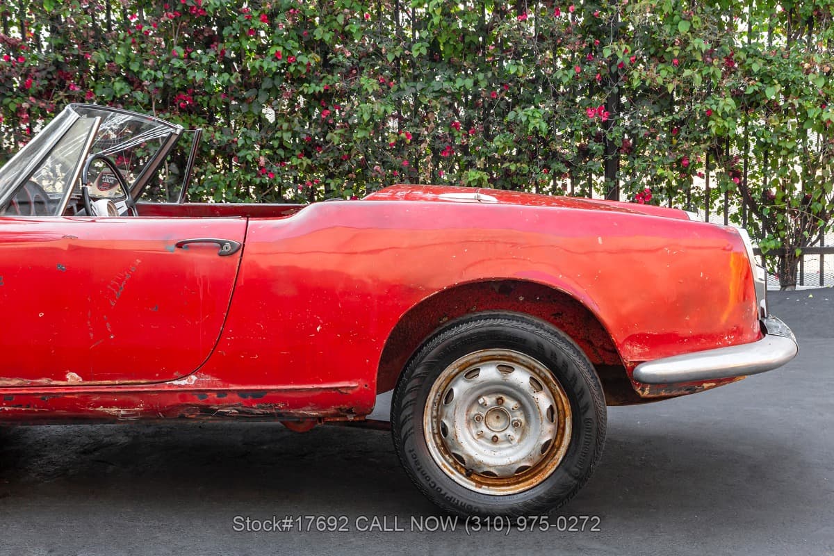 1963 Alfa Romeo Giulia 1600 Spider thumbnail 12