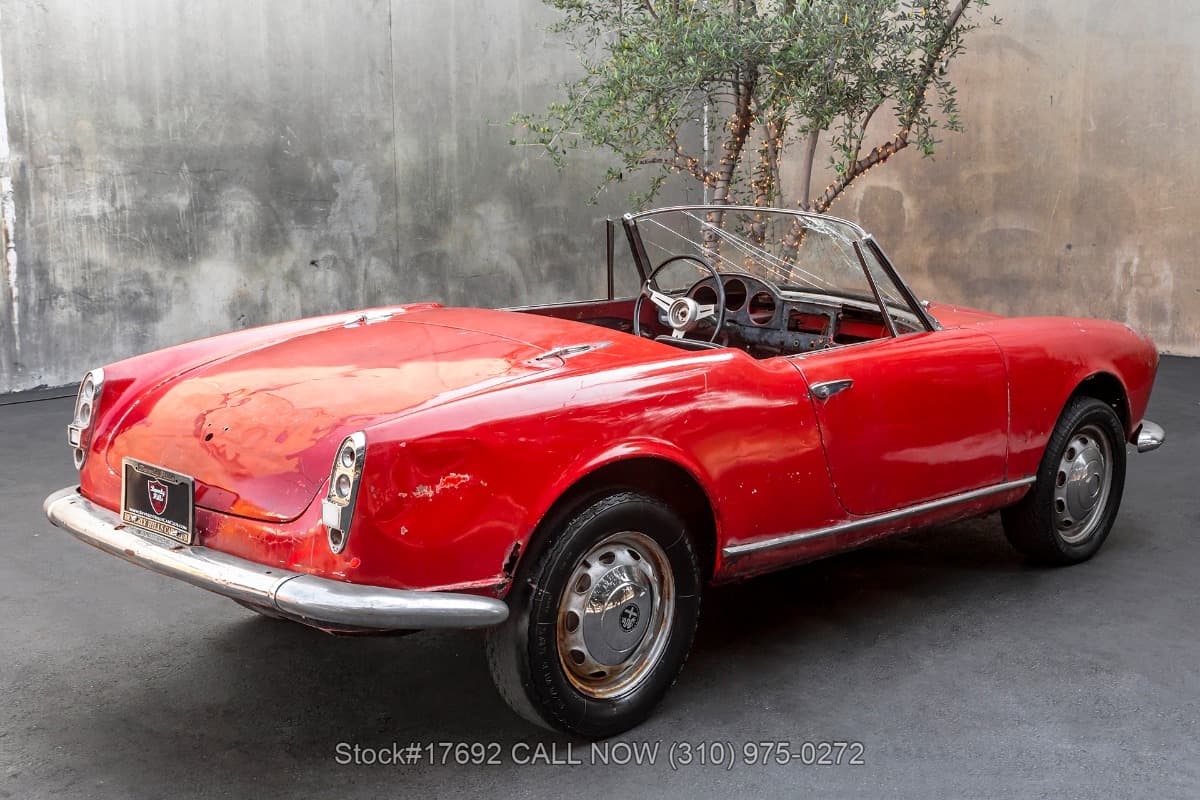 1963 Alfa Romeo Giulia 1600 Spider thumbnail 5