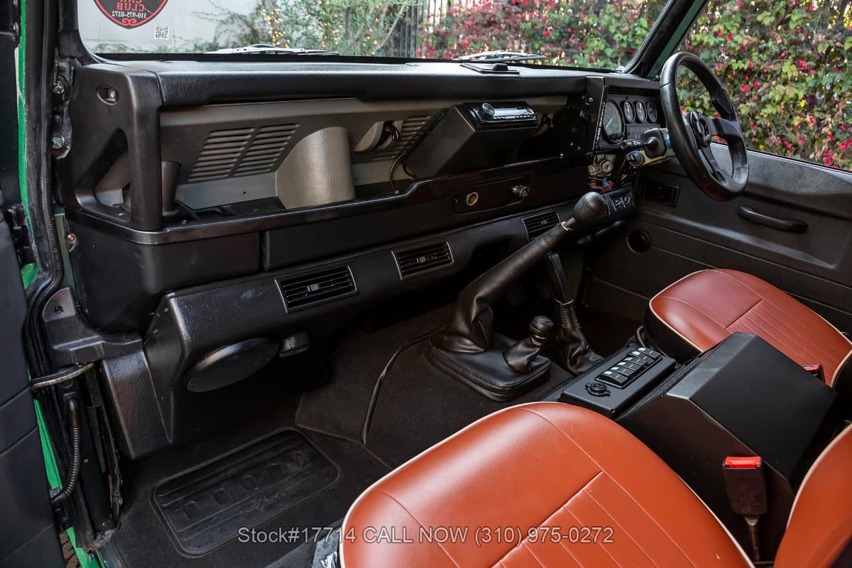 1991 Land Rover Defender 110 200TDi 5-Speed Right-Hand-Drive thumbnail 14