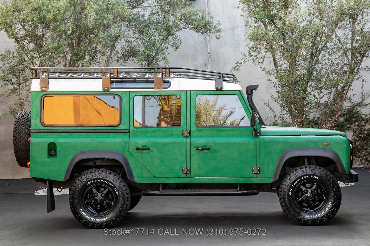 1991 Land Rover Defender 110 200TDi 5-Speed Right-Hand-Drive thumbnail 3