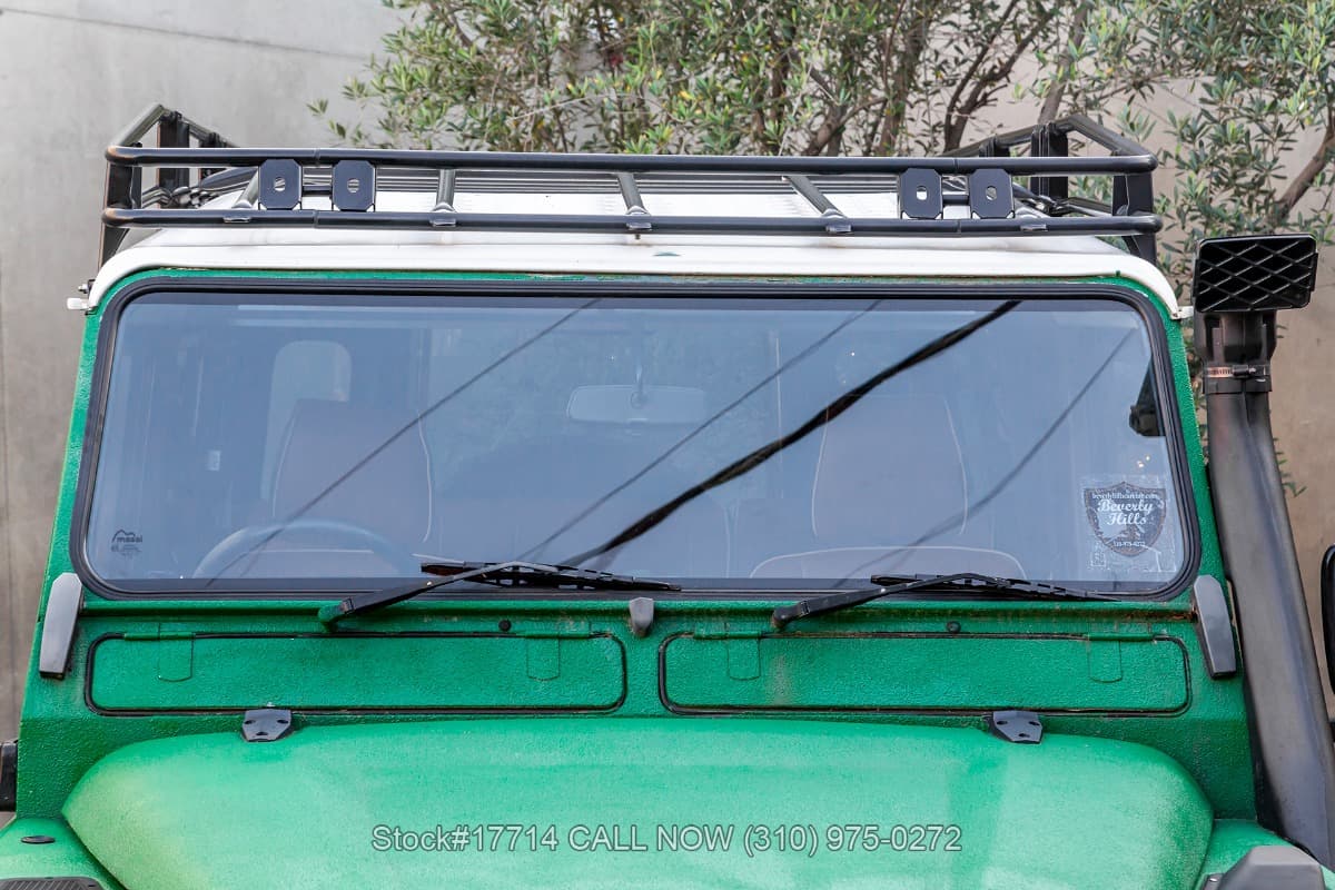 1991 Land Rover Defender 110 200TDi 5-Speed Right-Hand-Drive thumbnail 6