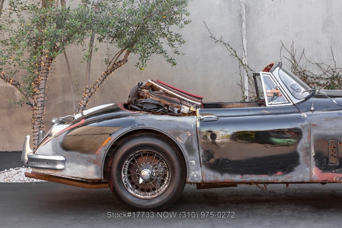 1959 Jaguar XK150 3.4-Liter Drophead Coupe Special Equipment thumbnail 9