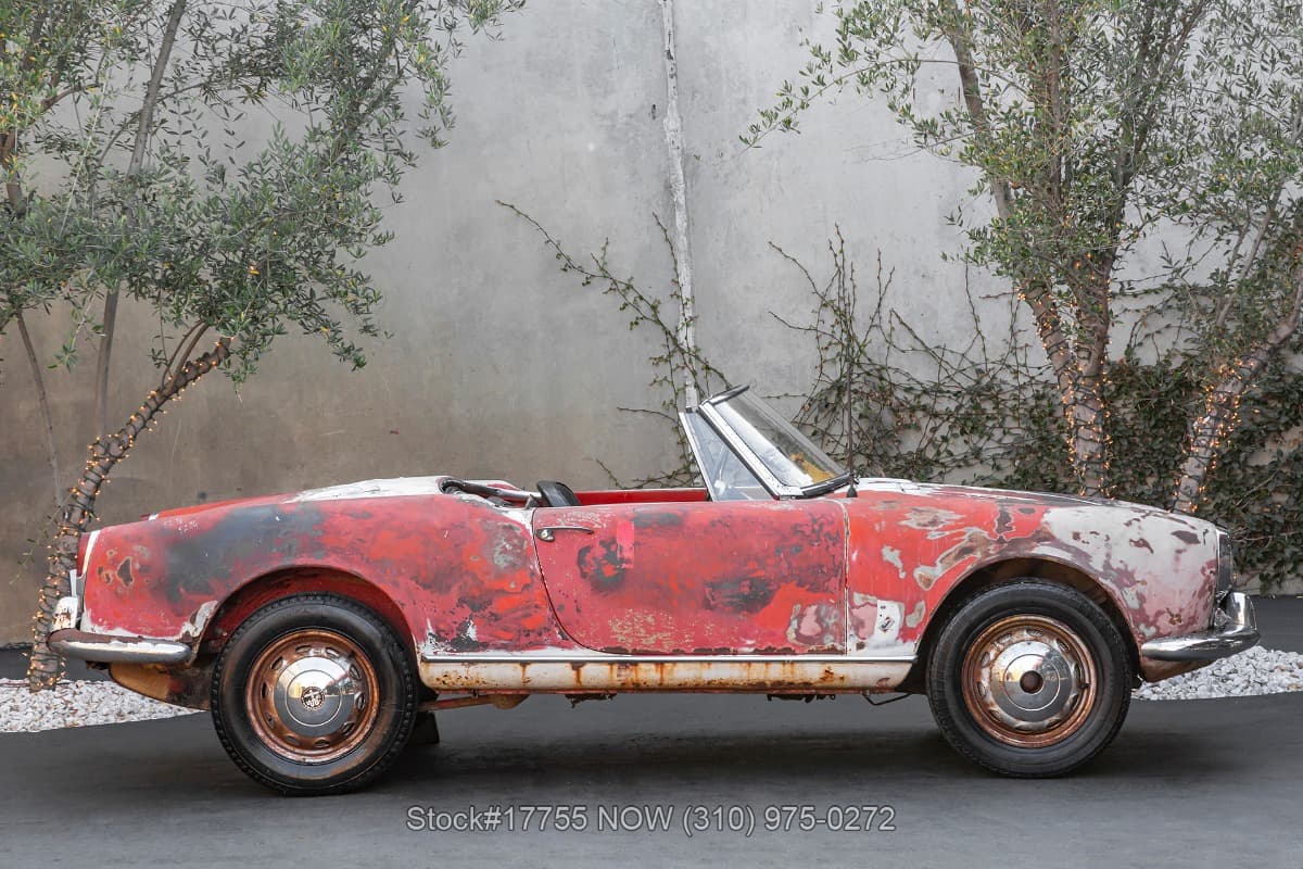 1963 Alfa Romeo Giulia 1600 Spider thumbnail 4