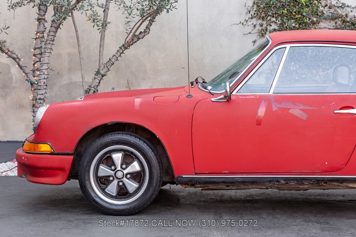 1969 Porsche 911T Coupe thumbnail 11
