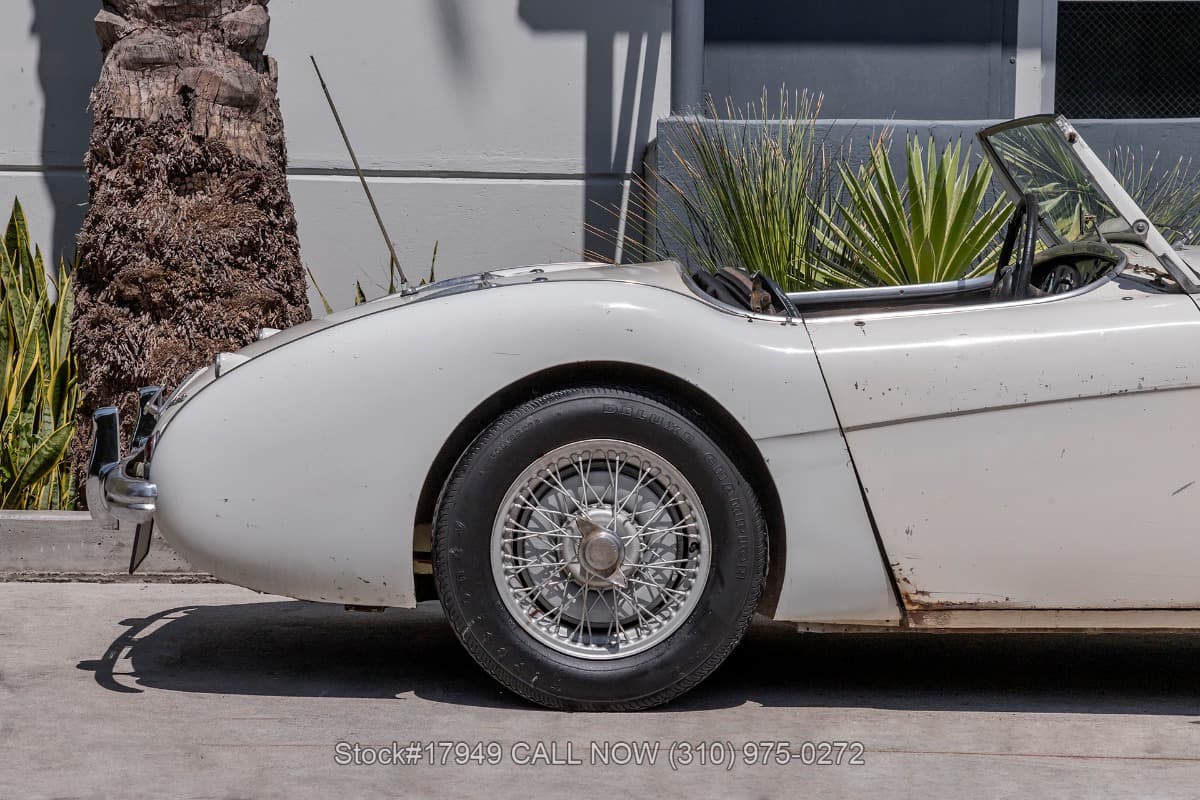 1955 Austin-Healey 100-4 Convertible Sports Car thumbnail 13