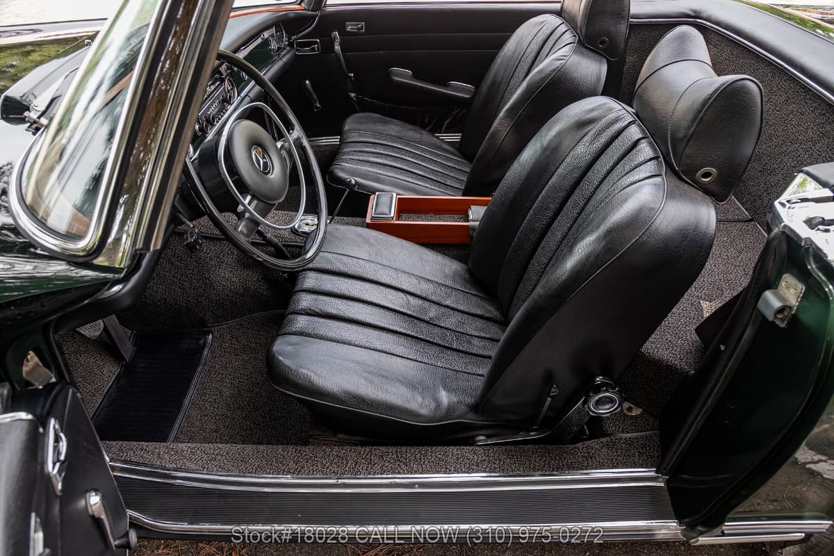 1968 Mercedes 280SL with 2 tops thumbnail 15