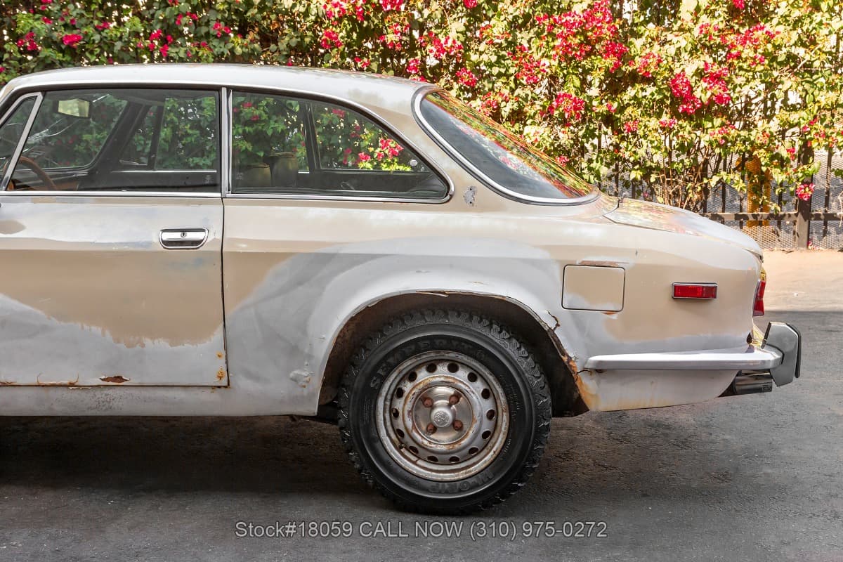 1974 Alfa Romeo GTV 2000 thumbnail 11