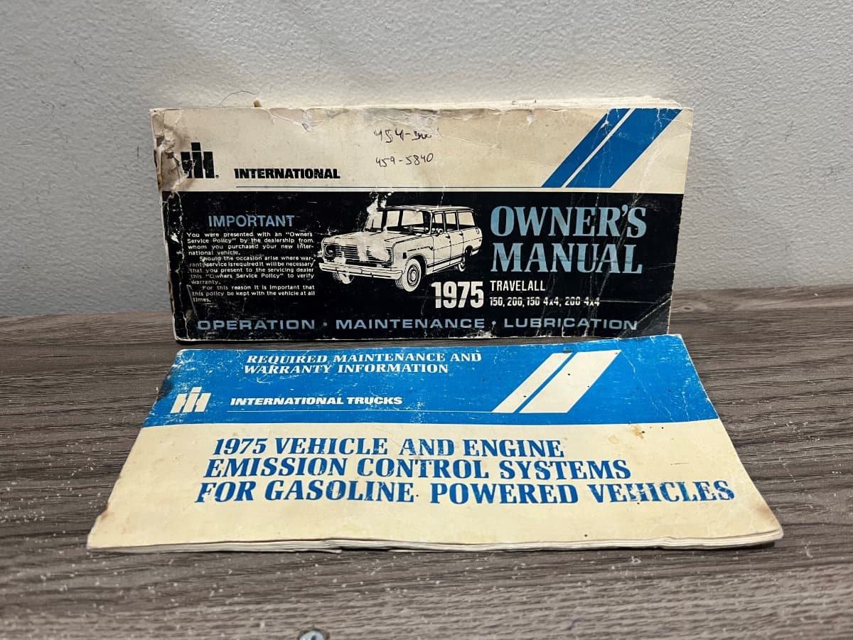 1975 International Harvester Travelall thumbnail 29