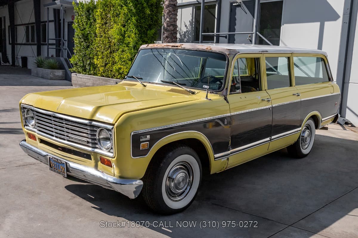 1975 International Harvester Travelall thumbnail 7