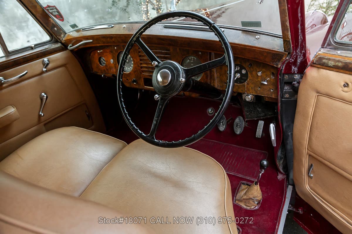 1952 Bentley Mark VI James Young Coupe Right-Hand-Drive thumbnail 17