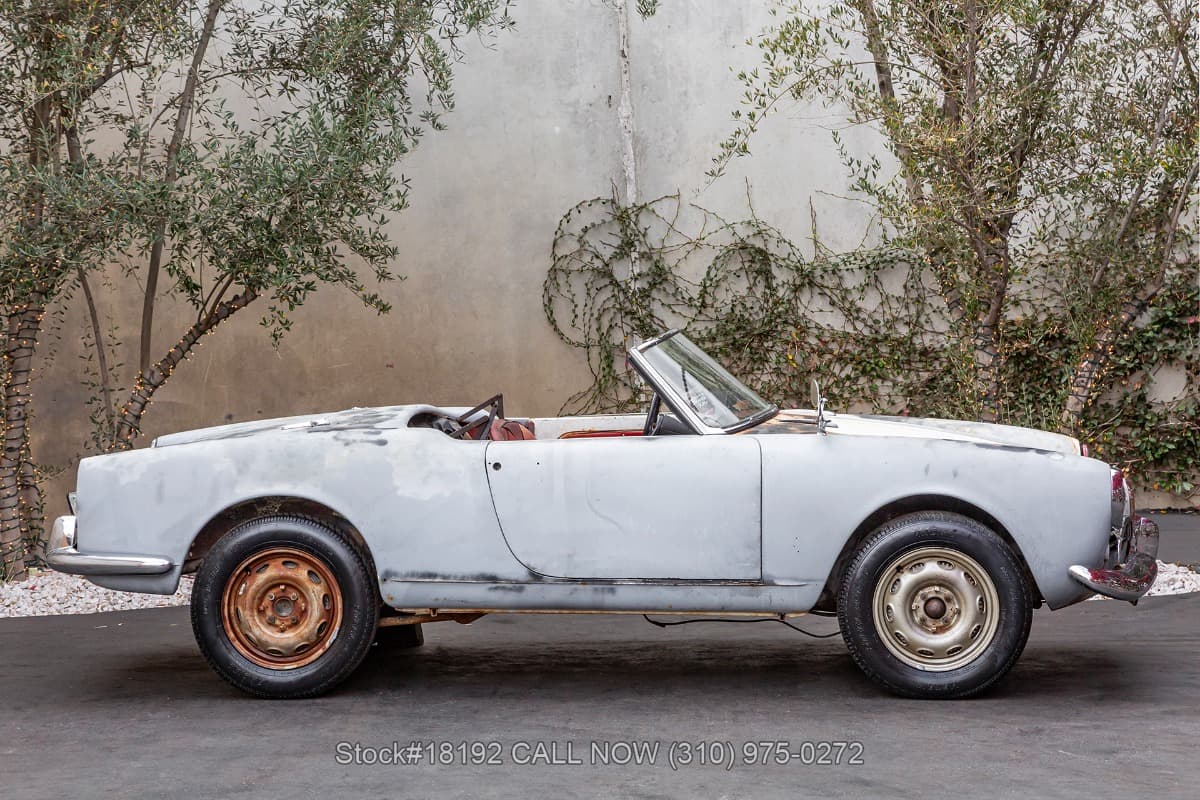 1958 Alfa Romeo Giulietta Spider thumbnail 4