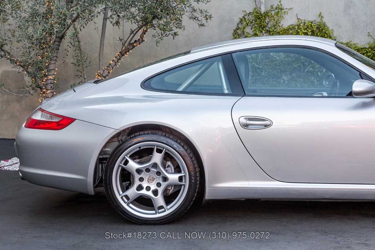 2005 Porsche 997 Carrera Coupe 6-Speed thumbnail 10