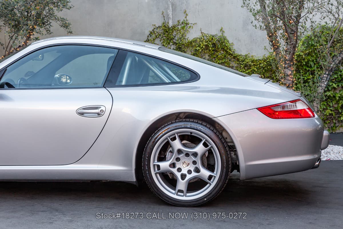 2005 Porsche 997 Carrera Coupe 6-Speed thumbnail 12