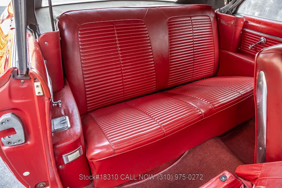 1963 Pontiac Tempest LeMans Convertible thumbnail 20