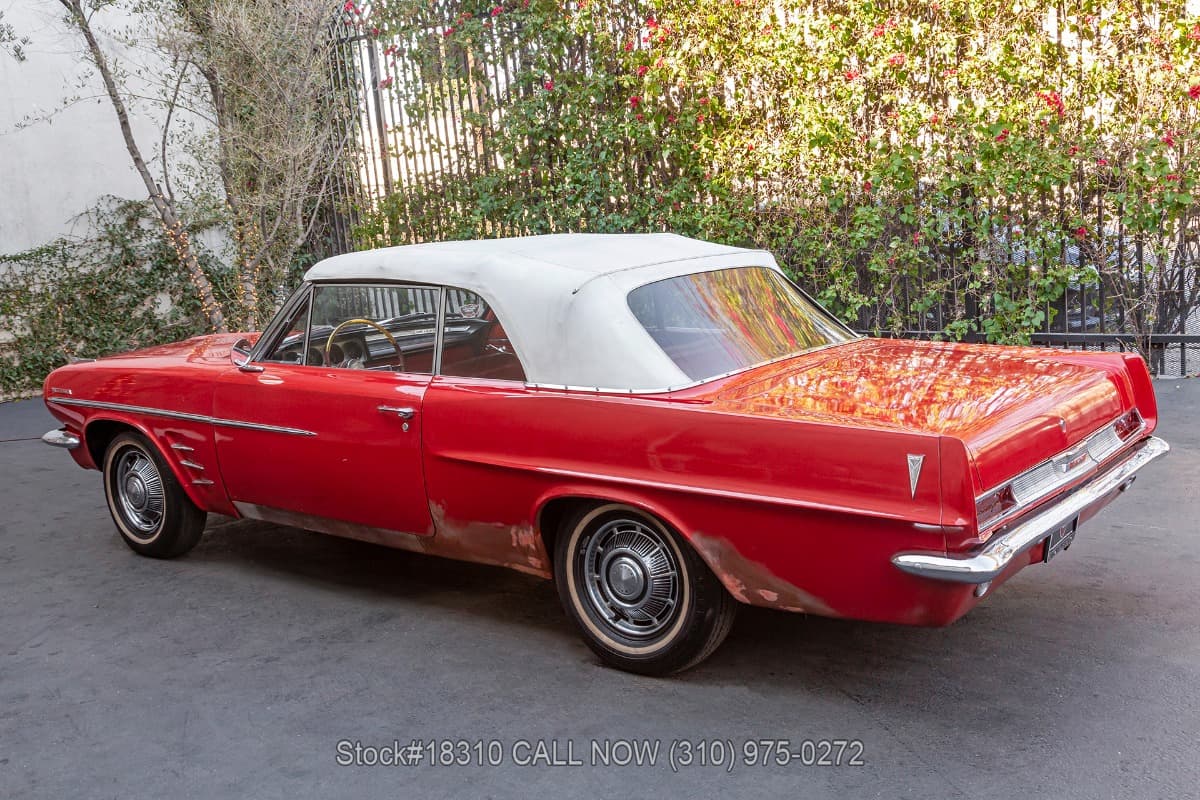 1963 Pontiac Tempest LeMans Convertible thumbnail 6