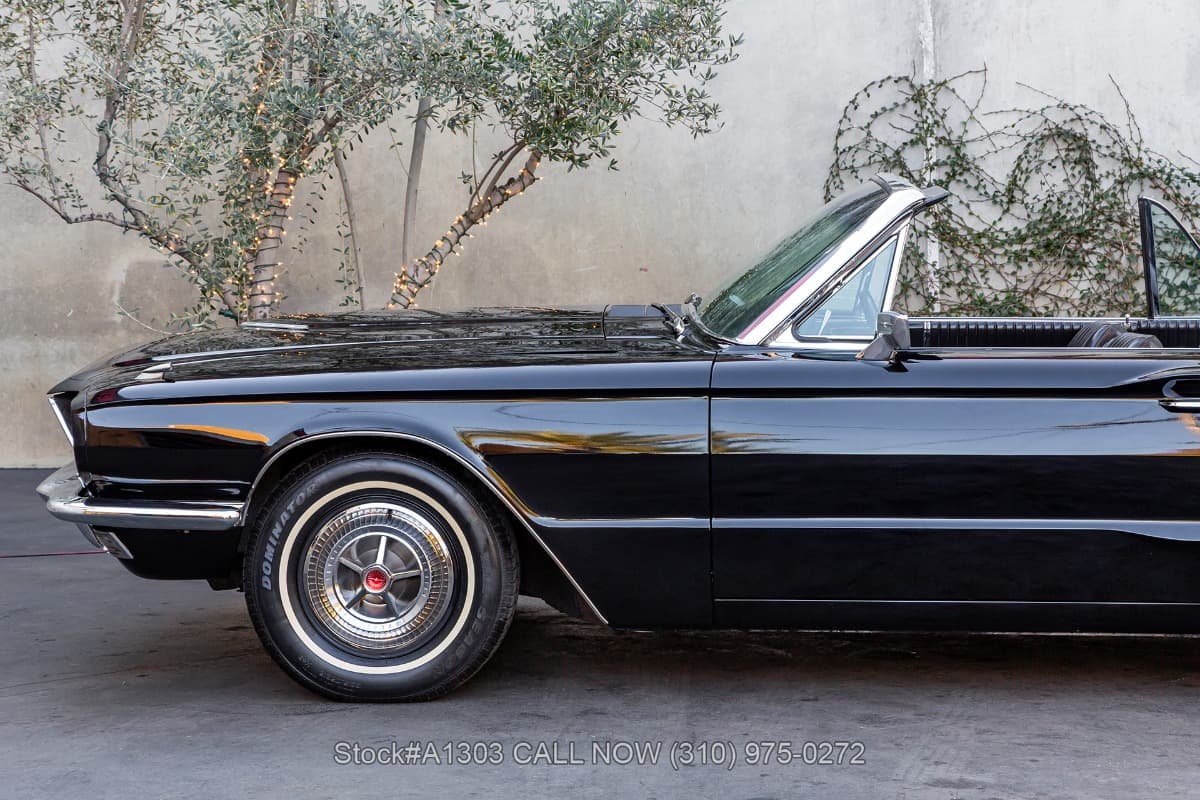 1966 Ford Thunderbird Convertible thumbnail 13