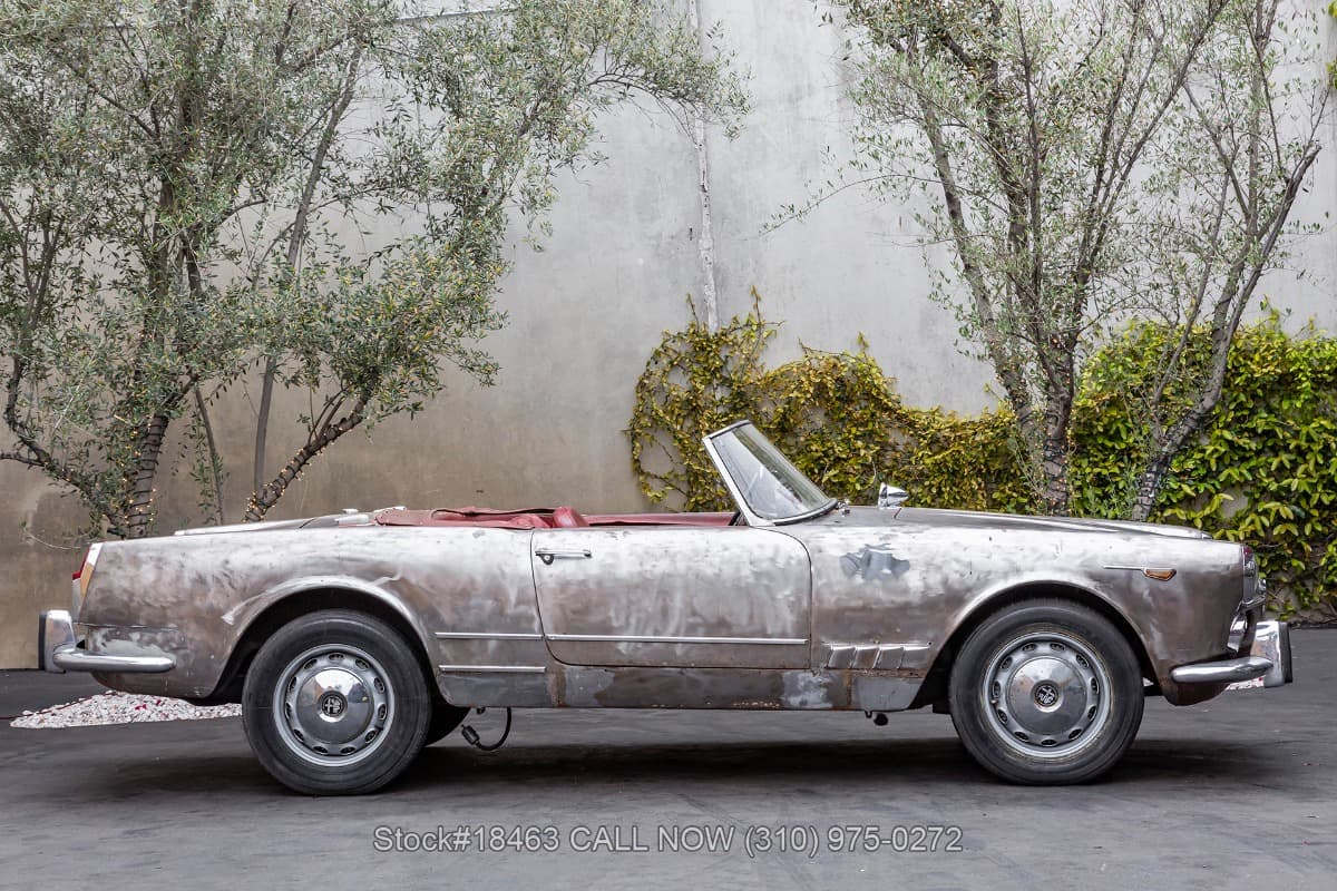 1962 Alfa Romeo 2000 Spider thumbnail 4