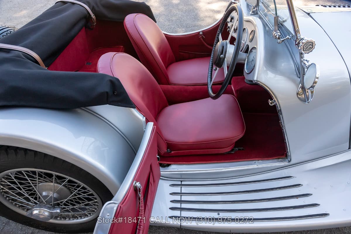 1937 Jaguar SS100 Roadster Right-Hand-Drive thumbnail 19