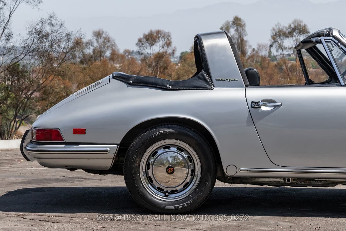 1968 Porsche 912 Soft Window Targa 5-Speed thumbnail 9