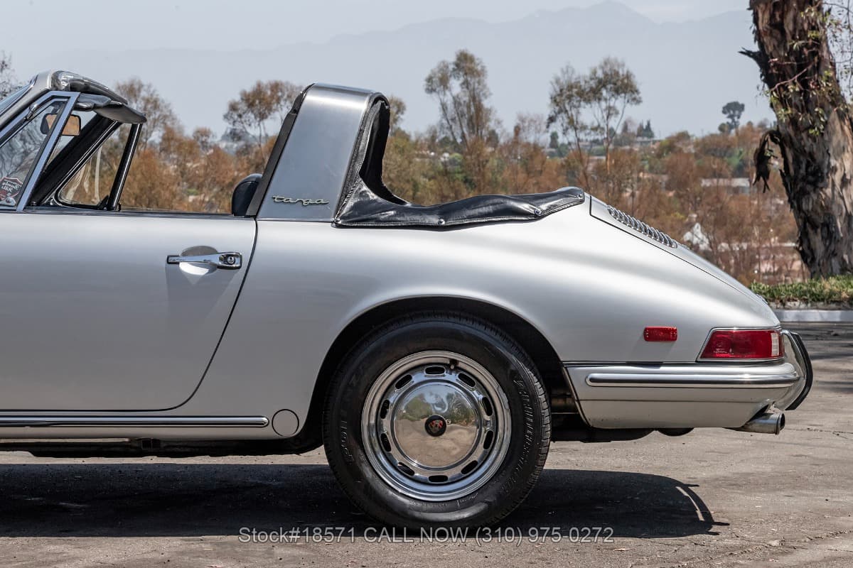 1968 Porsche 912 Soft Window Targa 5-Speed thumbnail 10